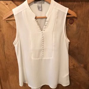 Tank top blouse.